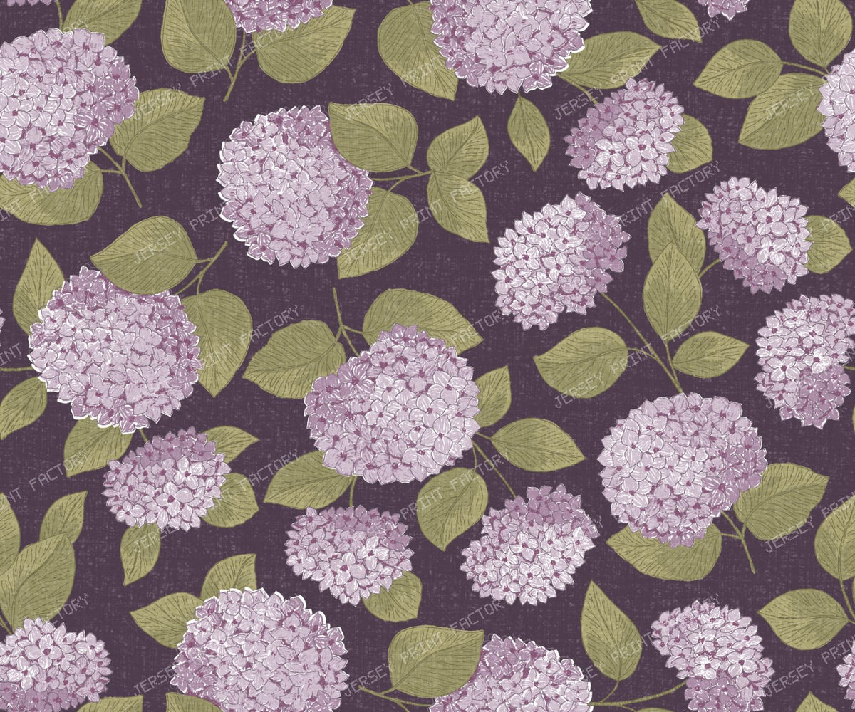 Hydrangea Floral Grandmillennial Cottage - Lilac on Creamy White — Eggplant